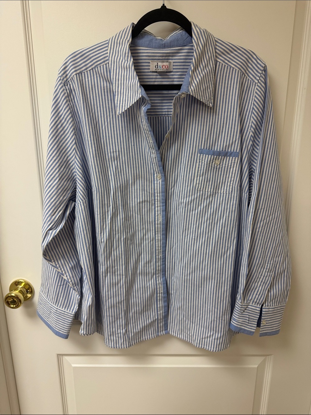 Denim + Company Blue & White Striped Women’s Button Up - Business Casual